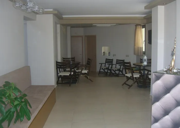 Niriides And Aparthotel 4*