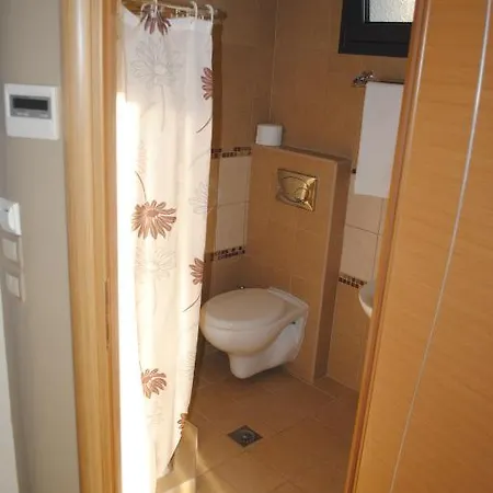 Niriides And Apartmanhotel *
