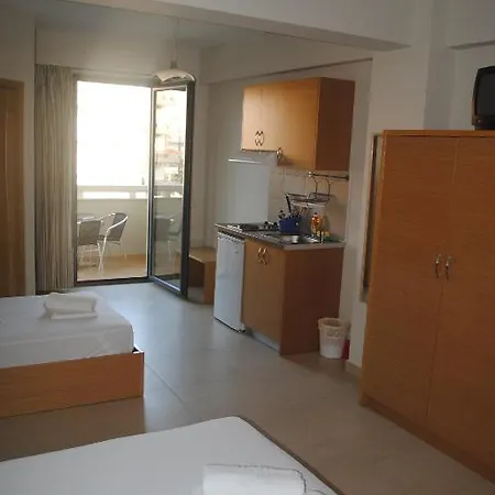 Niriides Studios And Paralía