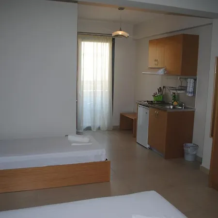 Aparthotel Niriides And