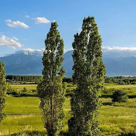 Апарт-отель Niriides And