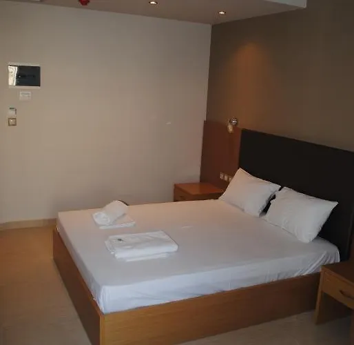 Aparthotel Niriides And