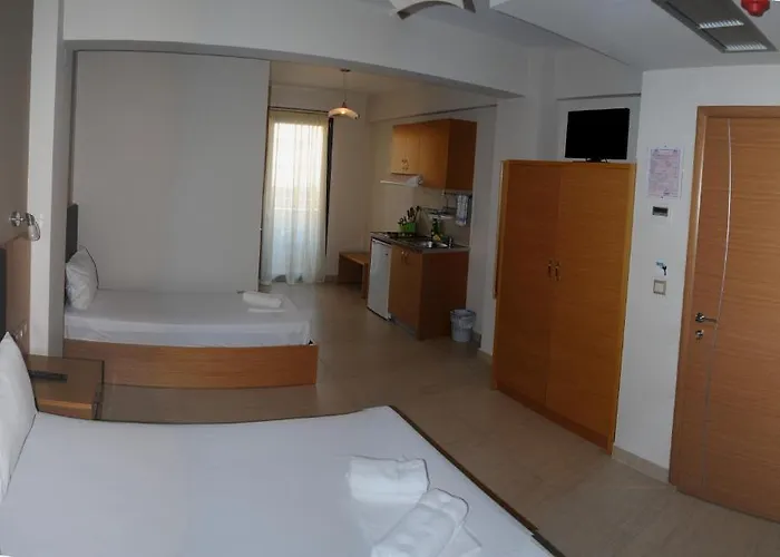 Niriides And Aparthotel Paralía