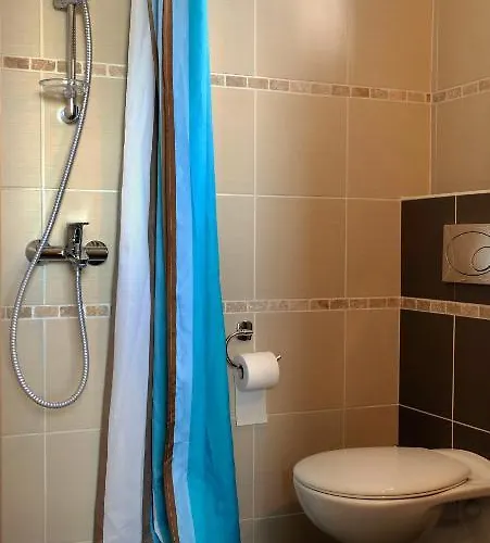 Aparthotel Niriides And Paralía