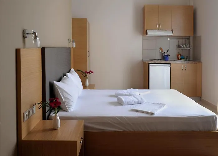 Aparthotel Niriides And 4*